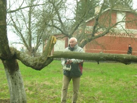 Земляцька толока у Пирогово ( - велика сила!.jpg)